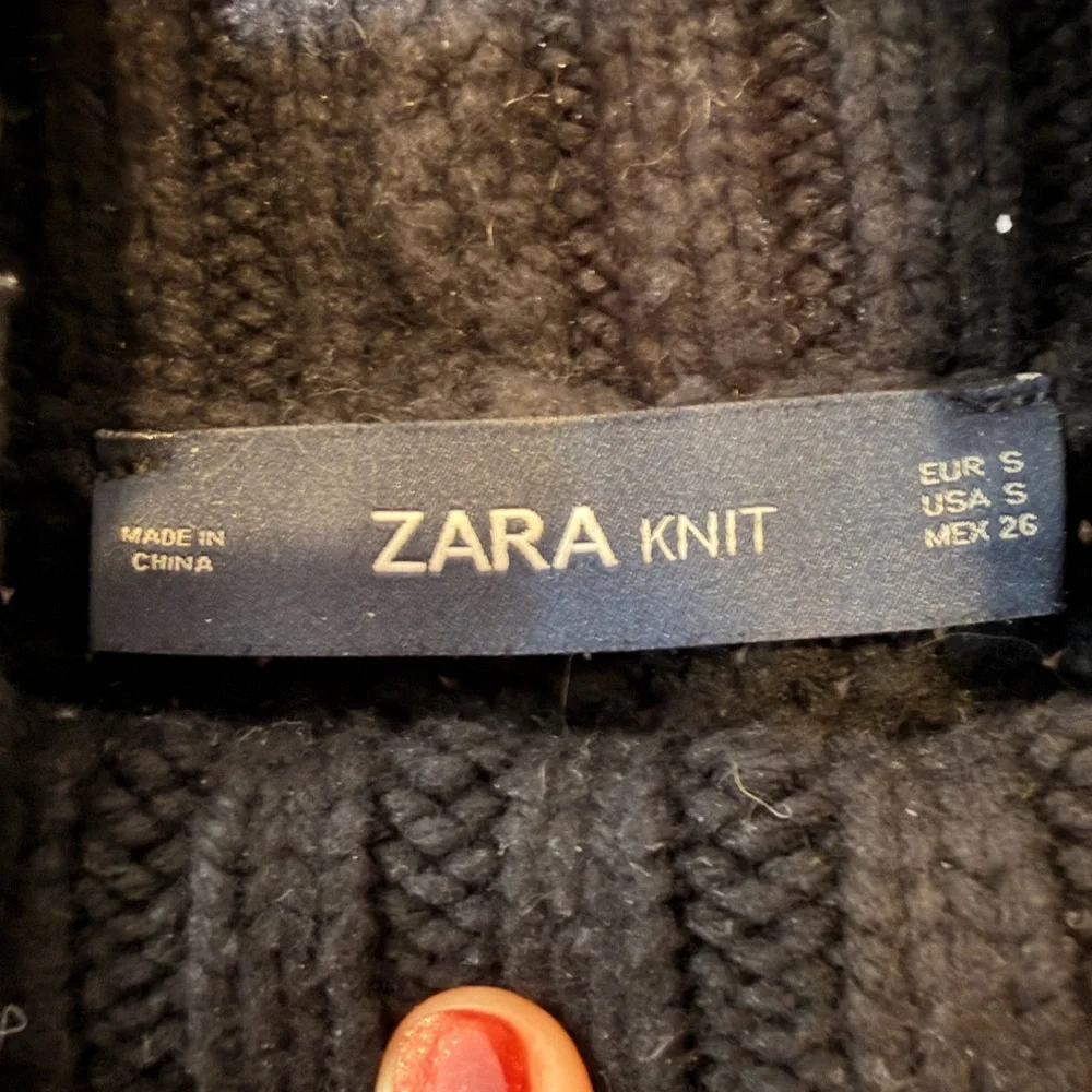 Zara Black Cable Knit Funnel Neck Sweater - Picture 2 of 2